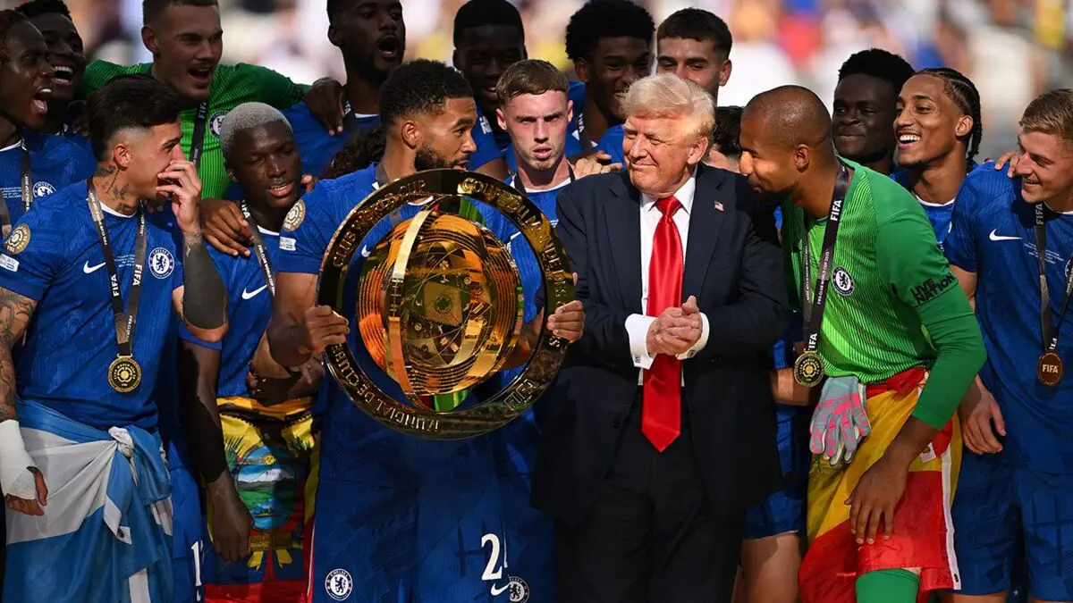 Donald Tramp FIFA Tinchlik mukofoti bilan taqdirlanadi va qur'a tashlash marosimida nutq soʻzlaydi