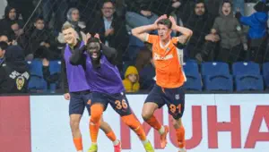 Turkiya Superligasi. Shomurodov toʻliq oʻynagan bahsda «Bashakshehir» «Fenerbahche» bilan durang oʻynadi