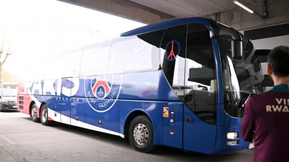 «PSJ» avtobusi Ispaniyada toshboʻron qilindi