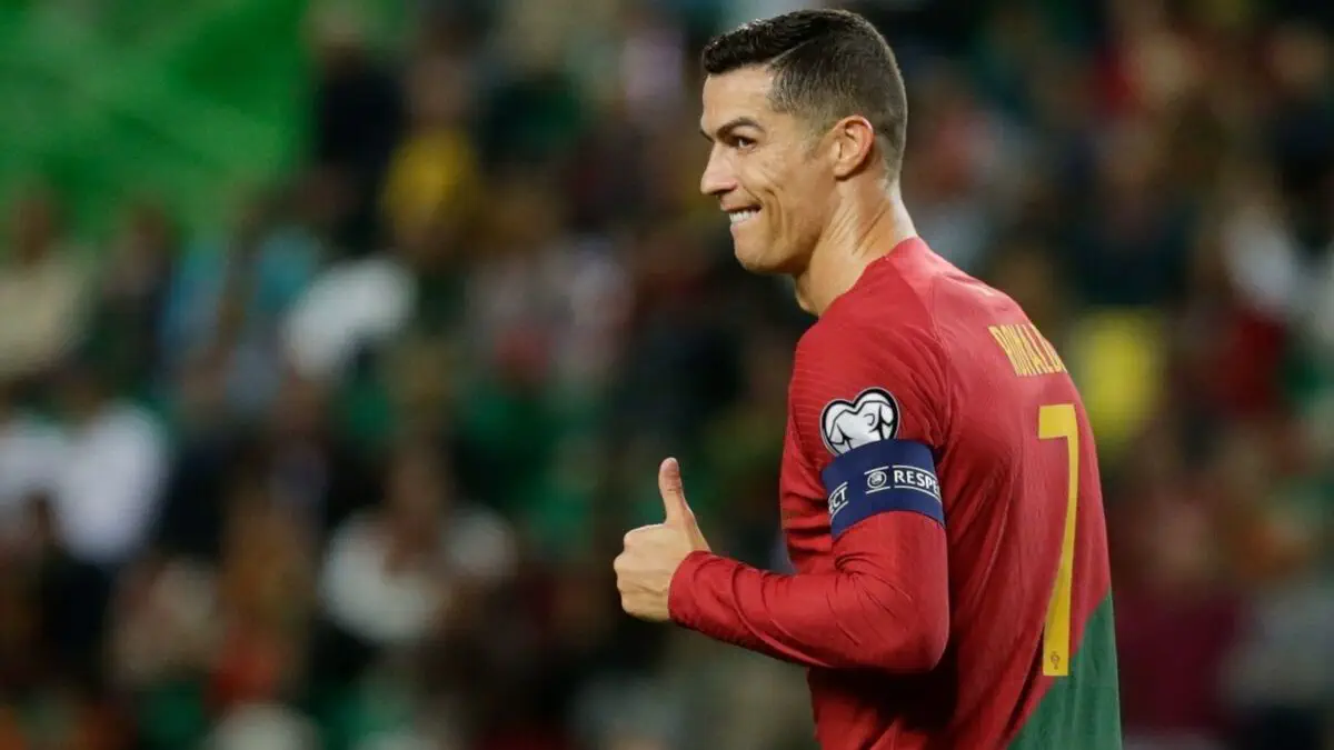 Ronaldu Rui Patrisiuning faoliyatini yakunlaganiga munosabat bildirdi