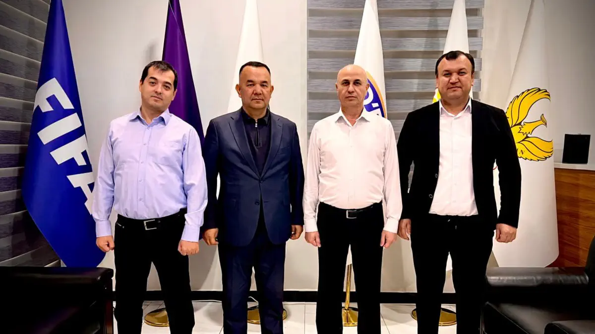O‘zbekiston futzal federatsiyasi rahbariyati “Dinamo” professional futbol klubi direktori Shuxrat Ruziyev bilan uchrashuv o‘tkazdi