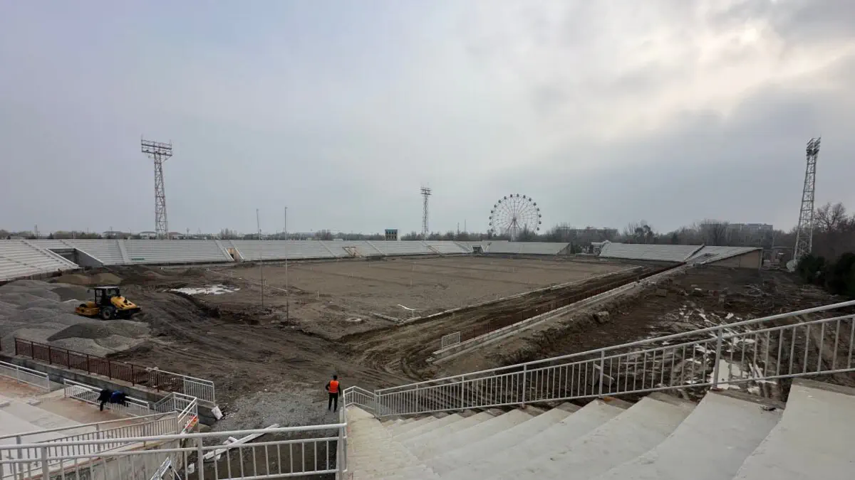 Gulistondagi stadion 16 ming muxlisga mo‘ljallab ta’mirlanmoqda