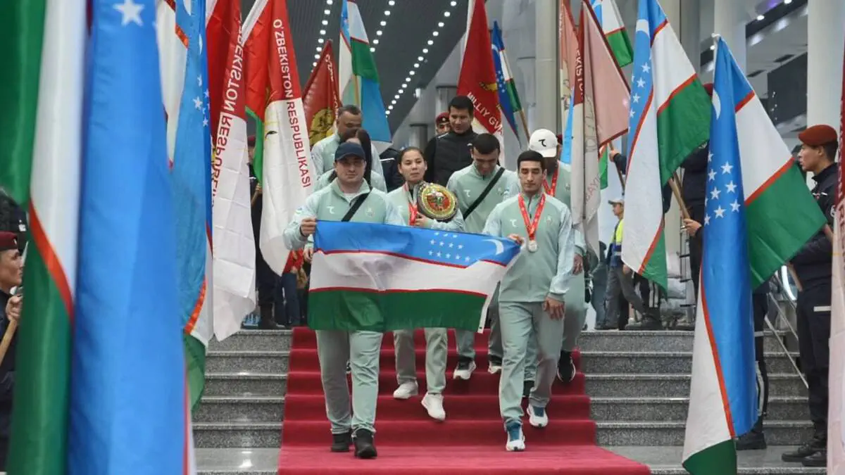 Moskva shahrida qo‘l jangi sport turi bo‘yicha jahon chempionatida qatnashgan O'zbekiston jamoasi Toshkent xalqaro aeroportida tantanali kutib olindi