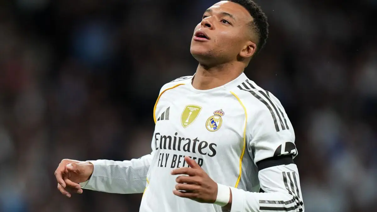 Mbappe bir kalendar yilida urilgan gollar soni boʻyicha Ronalduga yaqinlashib oldi