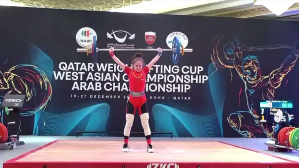 Og'ir atletika. Munisa Odilova raqiblariga qarshi munosib kurash olib borib, dast ko‘tarish bahslarida kumush medalga sazovor bo‘ldi