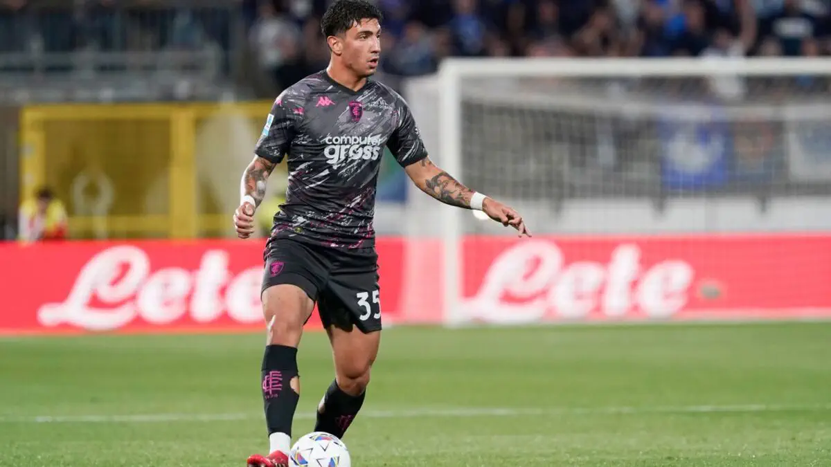 «Torino» oʻz tarkibini «Napoli» himoyachisi bilan kuchaytirmoqchi