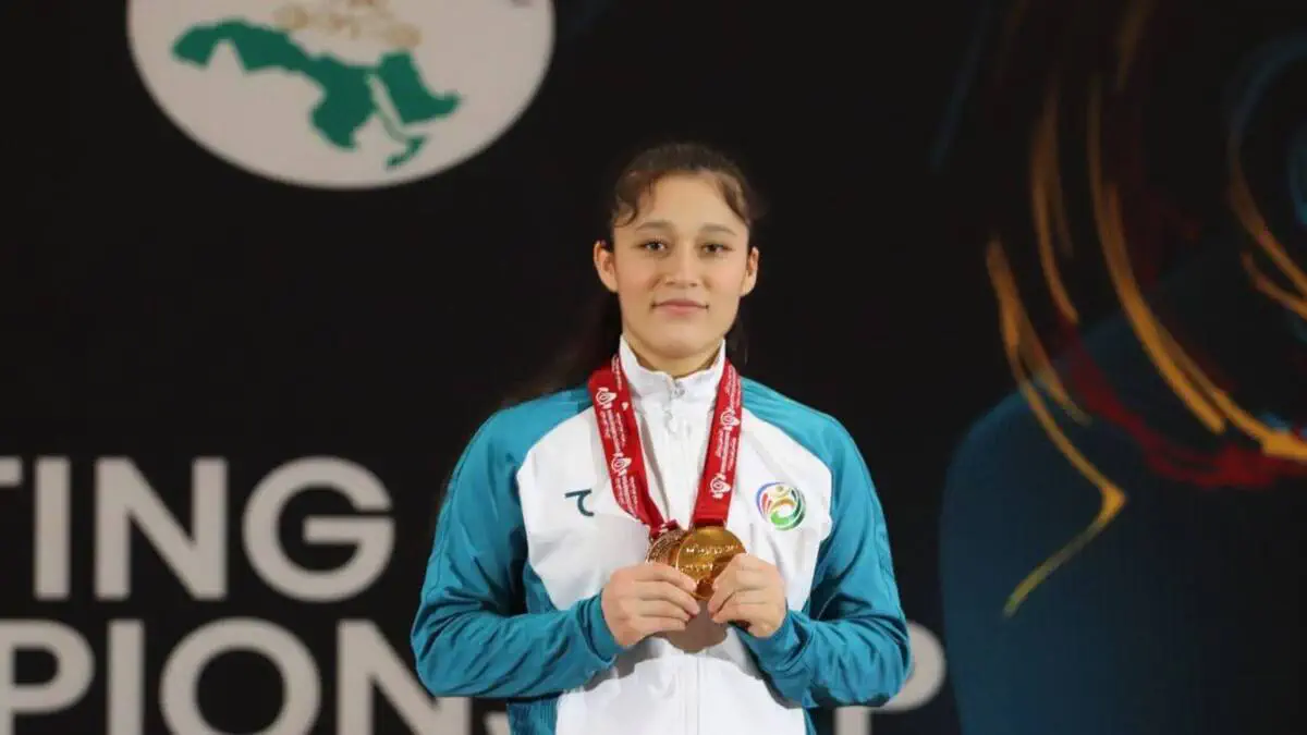 Ziyoda Xudoyqulova “10th Qatar Weightlifting Cup” xalqaro turniri bronza medallarini qabul qilib oldi