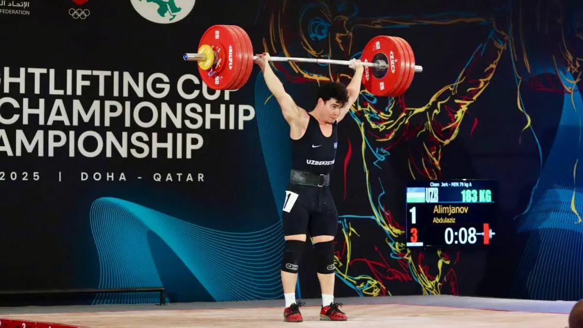 Og'ir atletika. Abdulaziz Alimjonov tajribali raqiblariga qarshi munosib bahs olib bordi