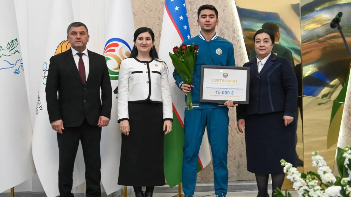 Taekvando. Jahon chempionatining g'olib va sovrindor sportchilari hamda ularning murabbiylari taqdirlandi