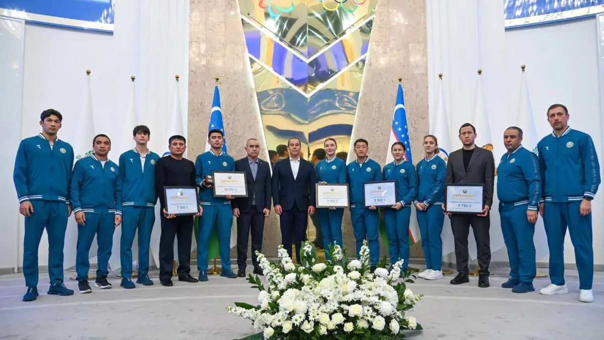 Jahon chempionatining g'olib va sovrindor sportchilari hamda ularning murabbiylari taqdirlandi