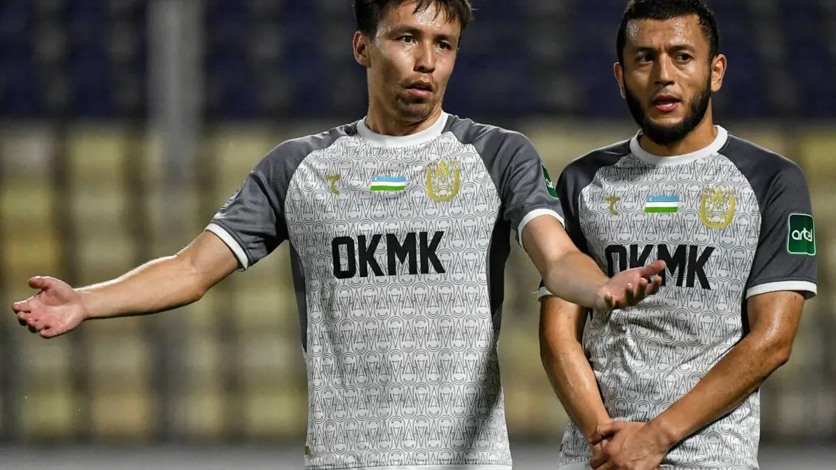 Xurshid G‘iyosov «Neftchi» bilan shartnoma imzoladi