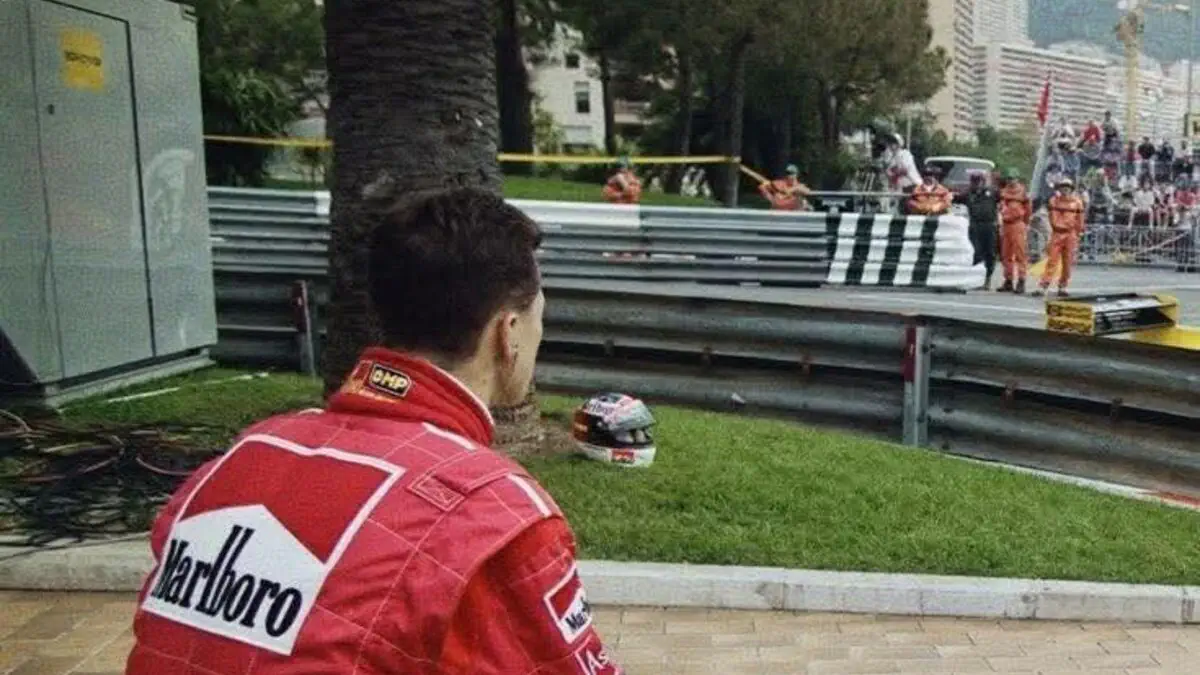 Bilasizmi? Michael Schumacher (Ferrari), u poyga boshlanishidan birinchi aylanishdayoq musobaqani tark etishga majbur bo‘lgan