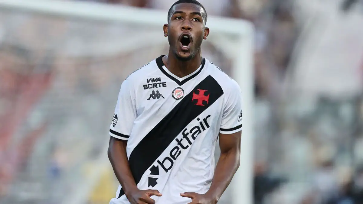 «Bavariya» 19 yoshli braziliyalik himoyachiga qiziqish bildirmoqda