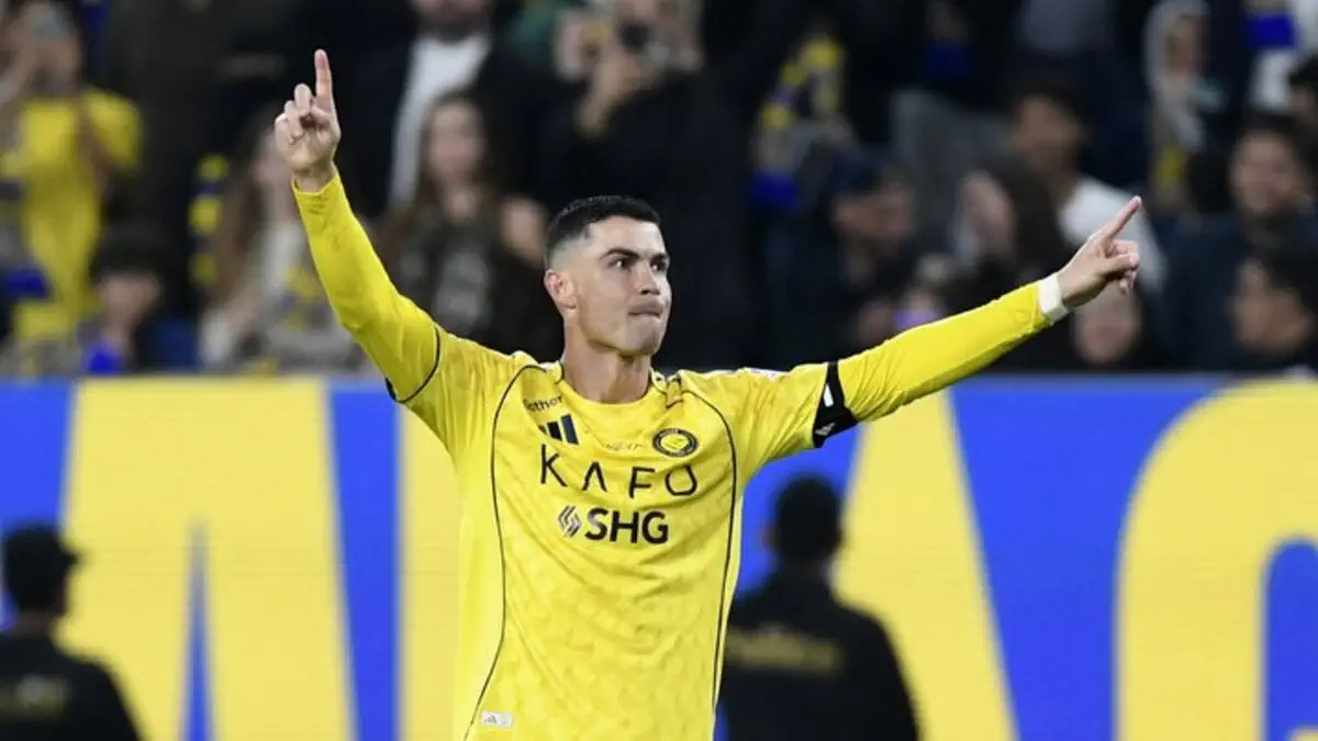 Ronaldu professional faoliyati davomida 14-marta bir kalendar yilida 40 tadan ortiq gol urishga muvaffaq bo‘lgan