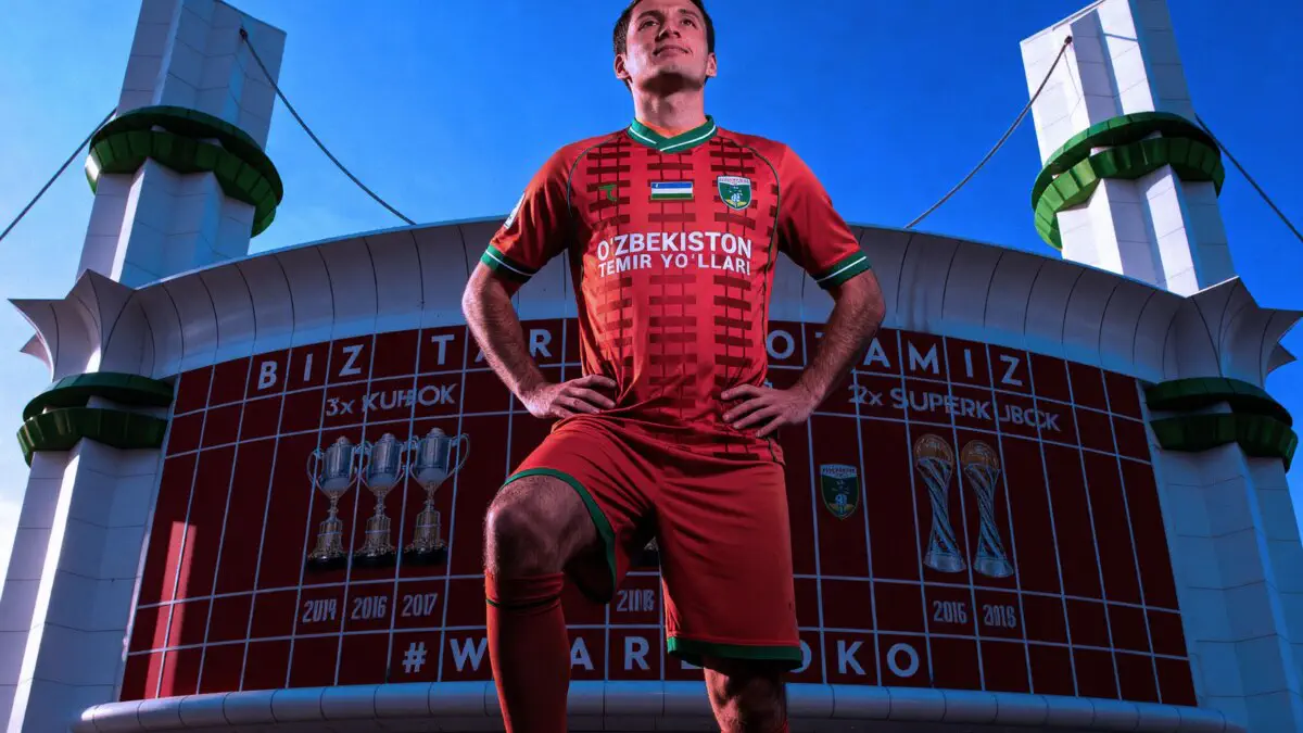 U qaytdi: Temurxo'ja Abduxoliqov yana "Lokomotiv"da!