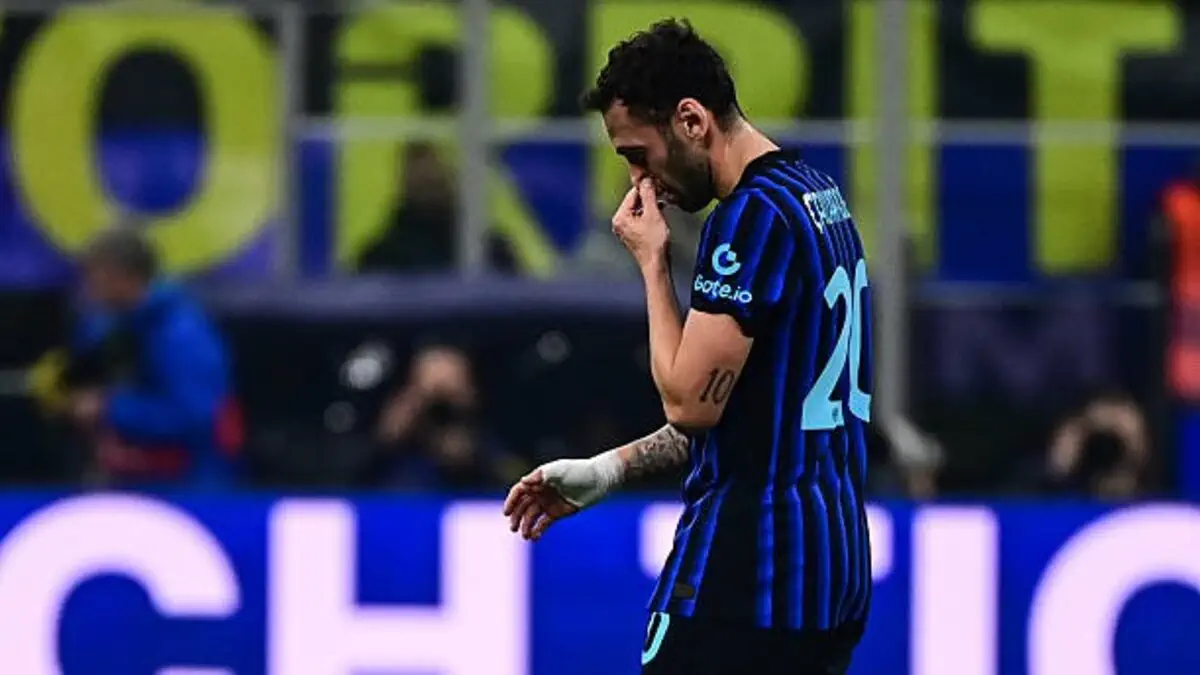 "Gatalasaray" jamoasi tarkibni kuchaytirish uchun futbolchilar qidirmoqda va e’tiborini "Inter" futbolchisi Xakan Chalhanog‘luga qaratgan