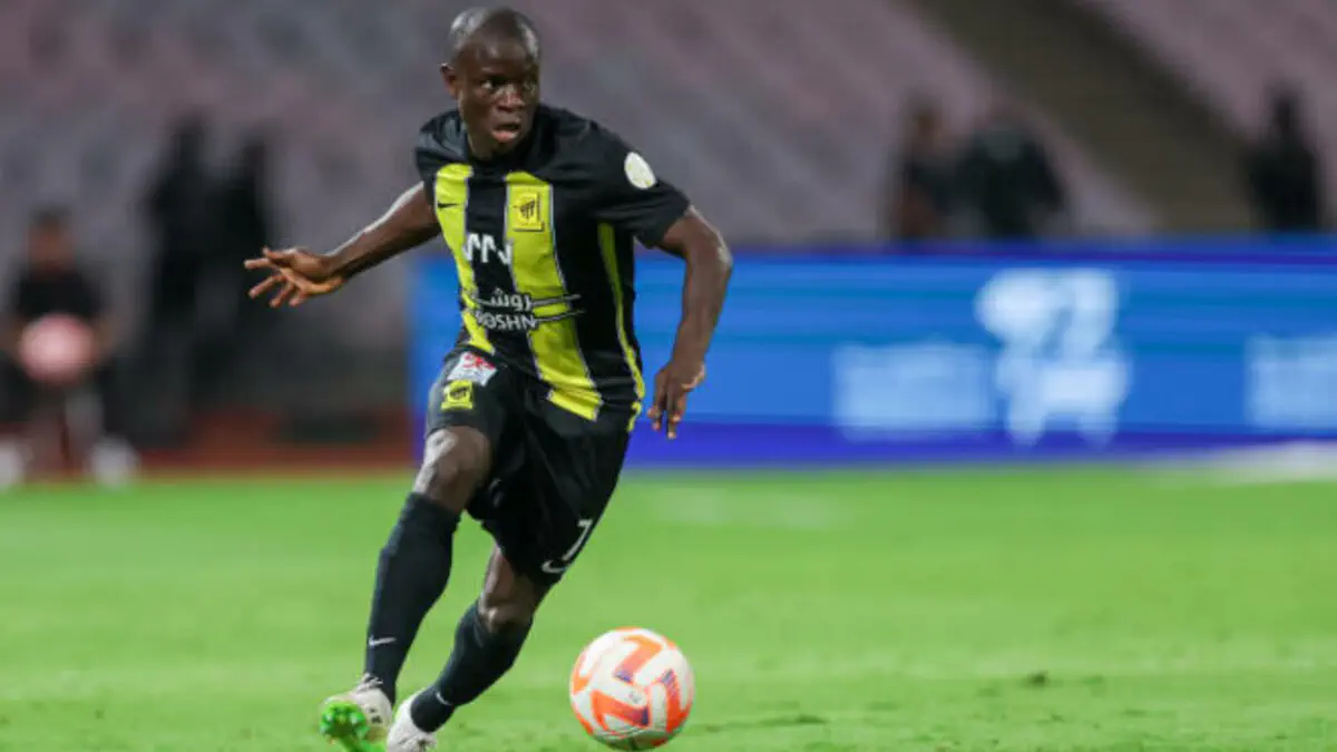 «Fenerbahche» Kante bilan muzokaralarni davom ettirmoqda