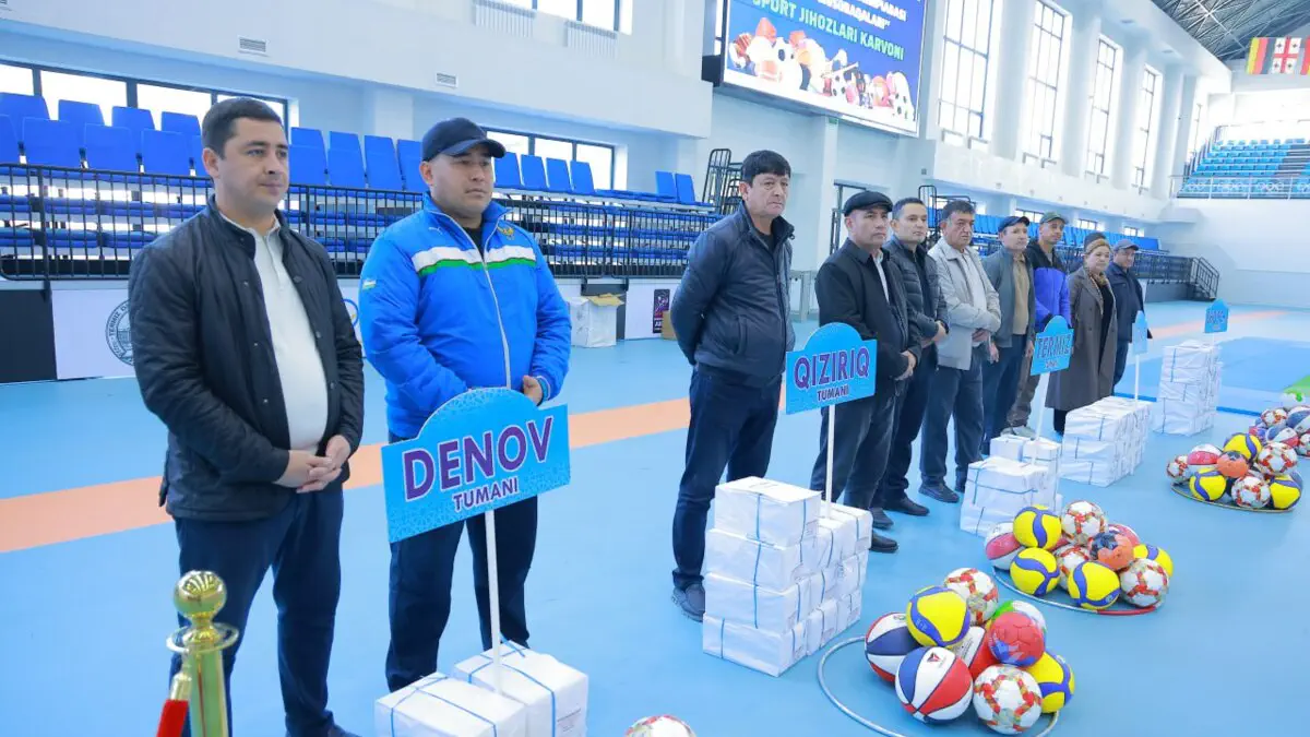 Surxondaryo viloyatidagi 723 ta mahallaga sport jihozlari tantanali ravishda topshirildi