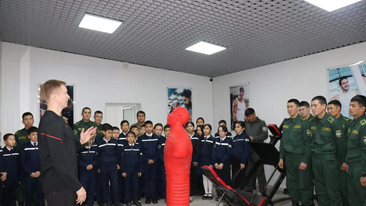 Toshkent shahar mudofaa ishlari boshqarmasida harbiylar va sportchilar uchrashuvi o‘tkazildi. 