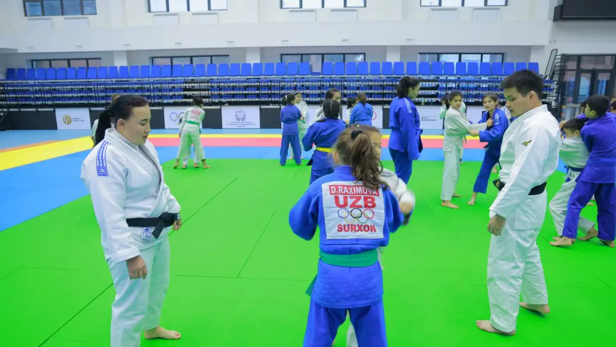 Termiz shahridagi sport maktabida yaponiyalik mutaxassis ishtirokida dzyudo bo’yicha o’quv yig’in mashg’ulotlari bo’lib o’tmoqda
