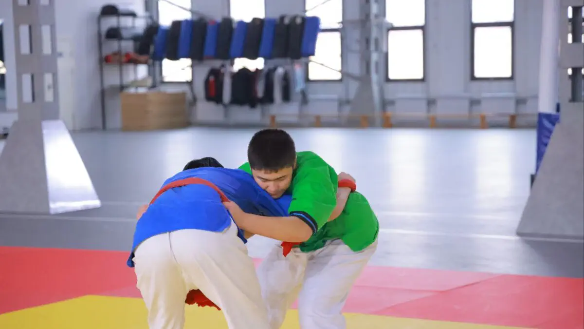 Osiyo belbog‘li kurash konfederatsiyasi va Sirdaryo viloyati sport boshqarmasi o'rtasidagi hamkorlik aloqalari yangi bosqichga olib chiqilmoqda