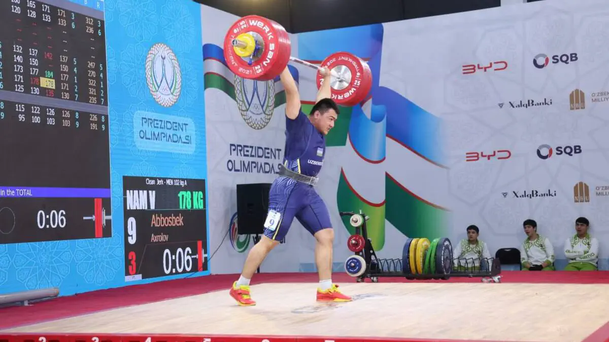 Og'ir atletika. Yoshlarimiz  ham Chirchiqda reja asosida mashg‘ulotlarni davom ettirmoqda