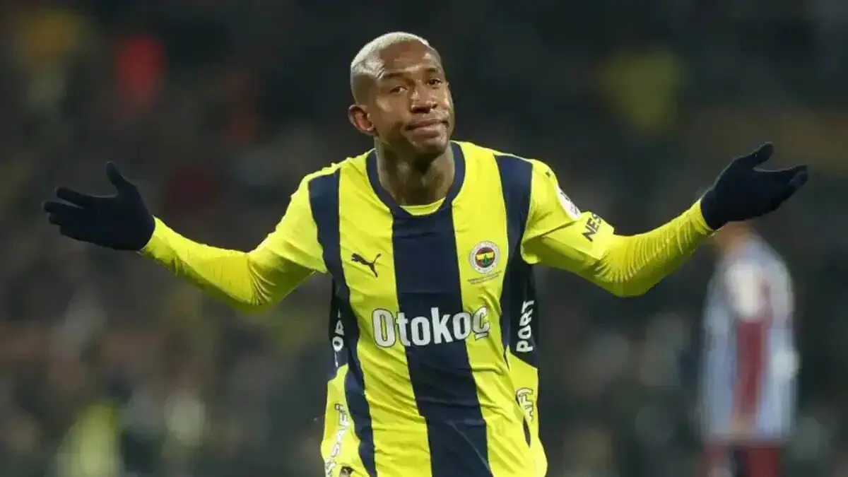 «Fenerbahche» Taliska bilan bitimni uzaytirdi