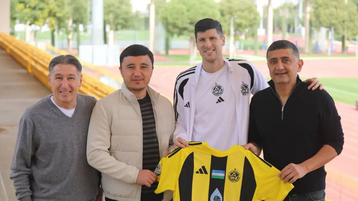 Stipe Perica Neftchi futbolchisi sifatida tanishtirildi