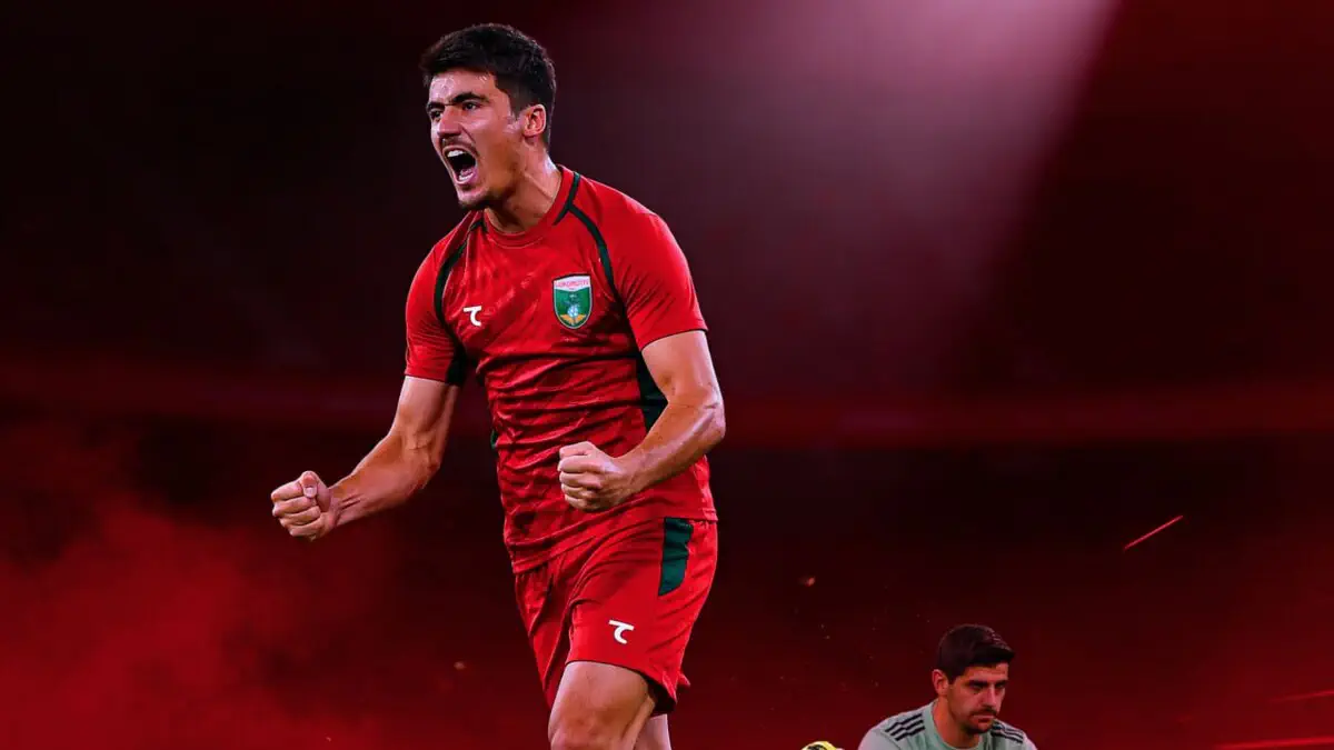  Jasur Yaxshiboyev  - "Lokomotiv" futbolchisi!
