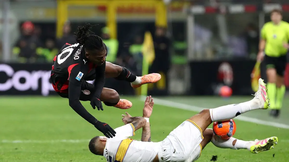 «Parma» «Milan»ning A Seriyadagi 24 oʻyindan iborat magʻlubiyatsiz seriyasiga chek qoʻydi
