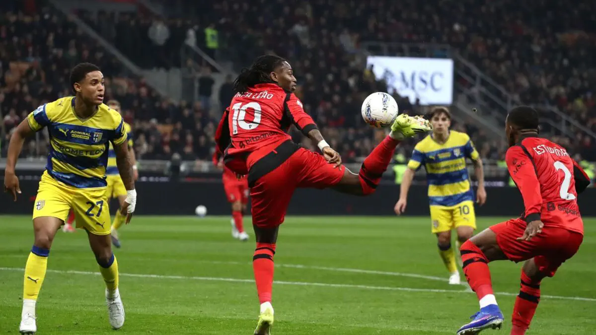 A Seriya. «Milan» o'z maydonida «Parma»ga yutqazib qoʻydi