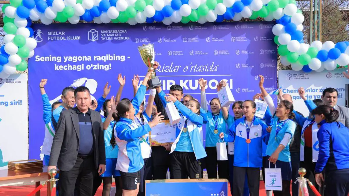 Buxoro viloyatida futbol bo‘yicha qizlar o‘rtasida Maktabgacha va maktab ta’limi vaziri kubogi musobaqasining viloyat bosqichi g'oliblari aniqlandi