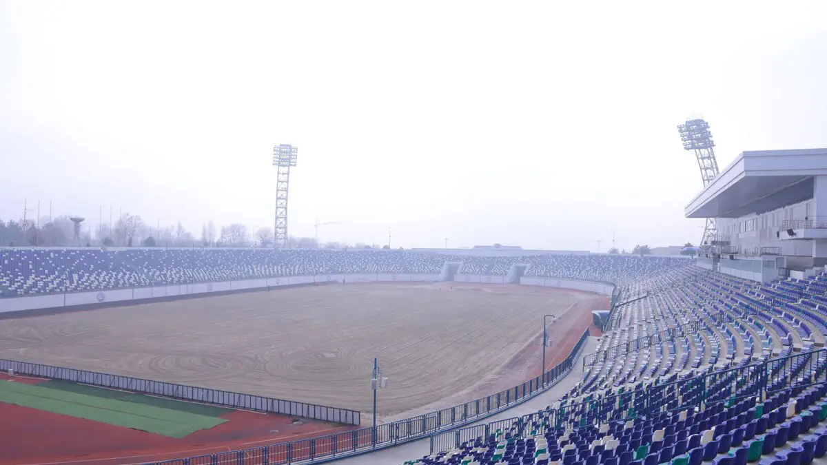 "Navbahor" stadionida olib borilayotgan taʼmirlash ishlari o‘rganildi