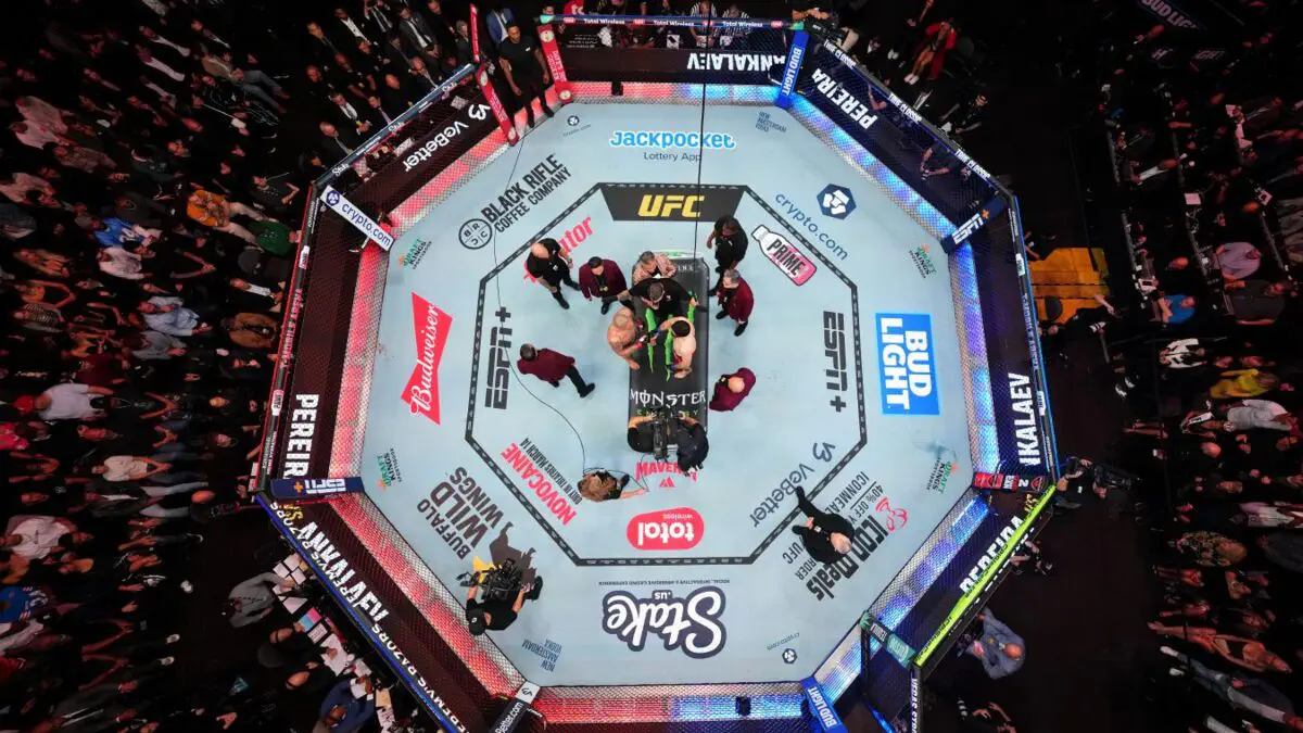 Oq uyda boʻlib oʻtadigan UFC kechasining toʻliq kardi eʼlon qilindi