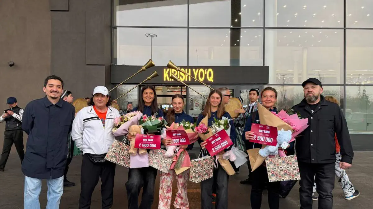 Tennis. Chempion qizlarimiz tantanali kutib olindi
