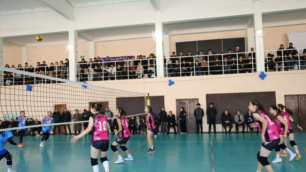 Voleybol. Nukusda U-17 qizlar o‘rtasidagi O‘zbekiston chempionati yakuniga yetdi