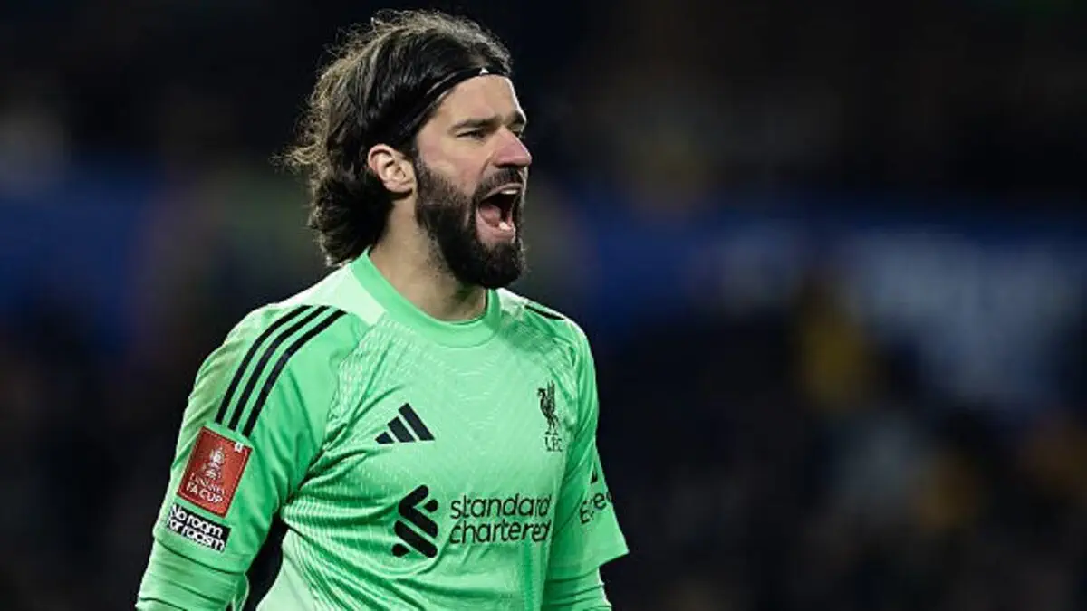 «Liverpool» Alisson bilan kelishuvni faollashtirdi
