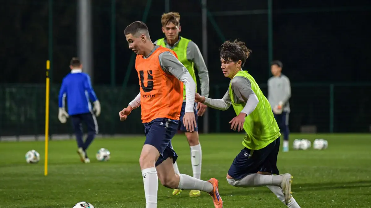 Oʻzbekiston U-17 terma jamoasi Marokashga qarshi oʻyin oldidan rasmiy mashgʻulot oʻtkazdi
