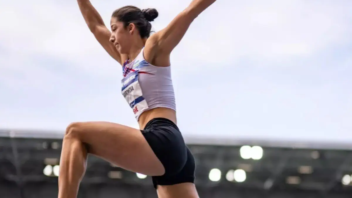 Sharifa Davronova jahon chempionatida kuchli oʻnlikdan joy oldi