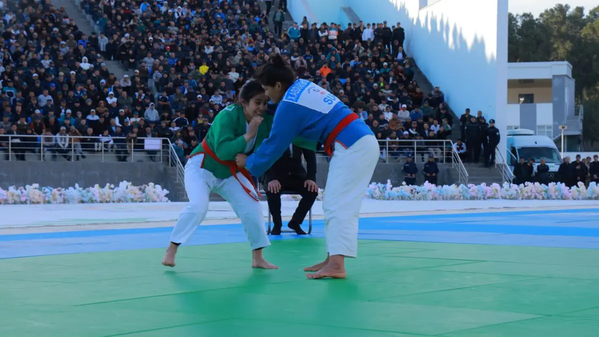 Surxondaryoda Navro‘z umumxalq bayrami munosabati bilan oʻtkazilgan kurash musobaqasi gʻoliblari munosib taqdirlandi
