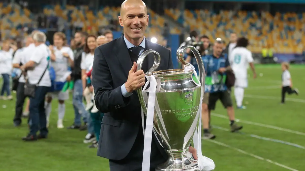 Zinedin Zidan Fransiya terma jamoasini boshqarishga rozilik berdi — Le Parisien