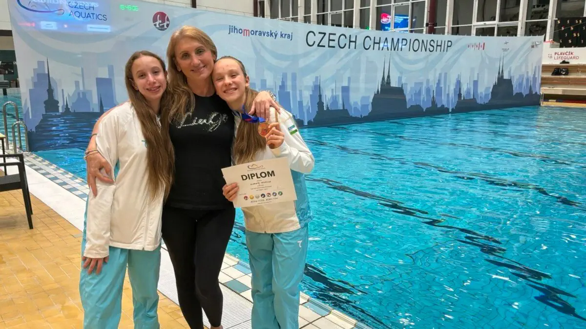 Suv sporti. Elizaveta Kasatkina Chexiya ochiq chempionatida majburiy dasturda bronza medalini qo'lga kiritdi