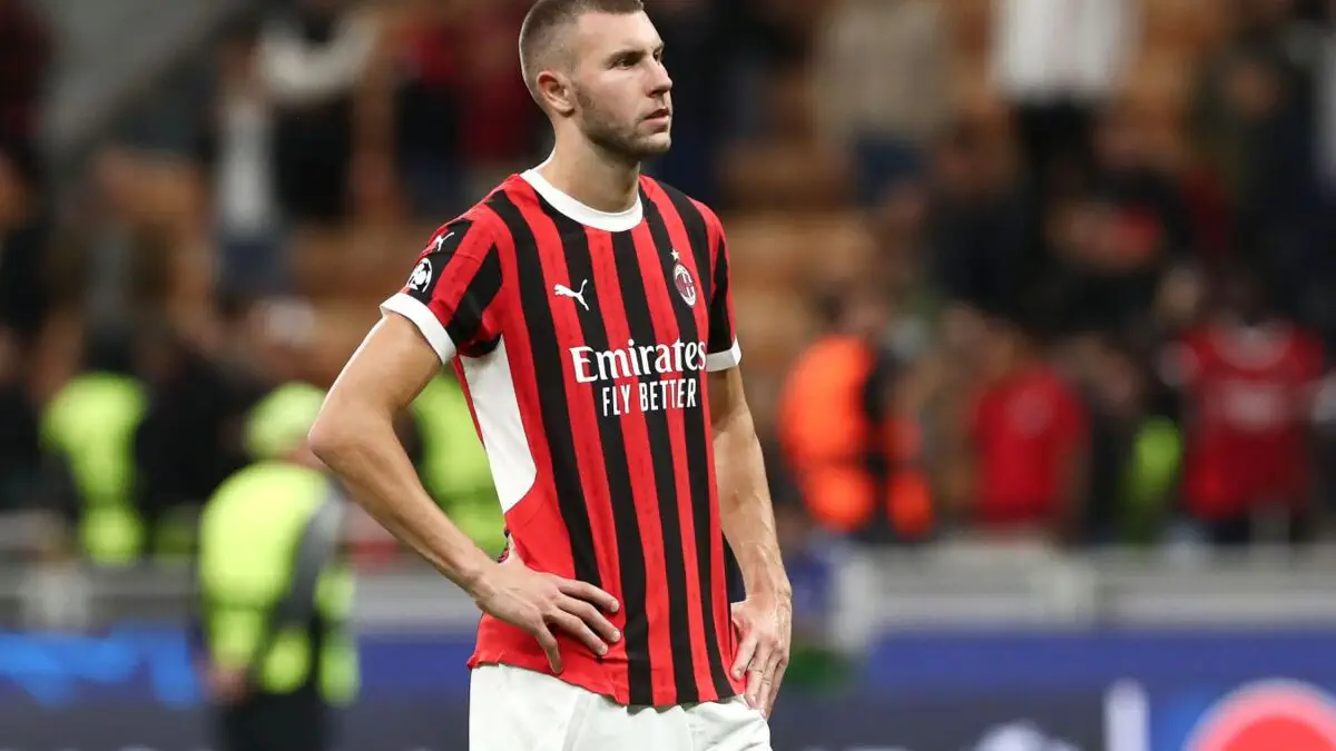 «Chelsi» «Milan» himoyachisi Straxiya Pavlovichga qiziqish bildirmoqda