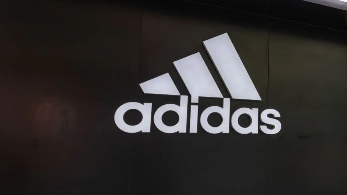 «Adidas» 2027 yildan boshlab Formula-1'da «Red Bull» bilan hamkorlik qiladi