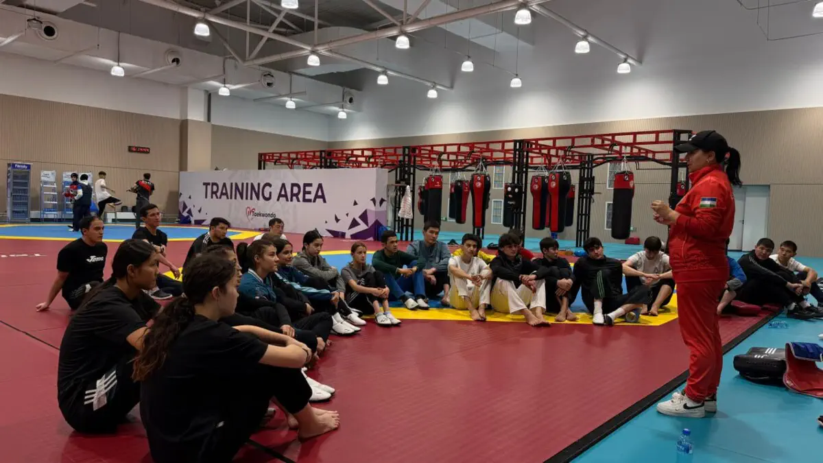 Yosh taekvondochilarimiz uchun Jahon chempionati oldidan motivatsiyani oshirish va jangovar ruhni mustahkamlash bo‘yicha psixologik trening o'tkazildi
