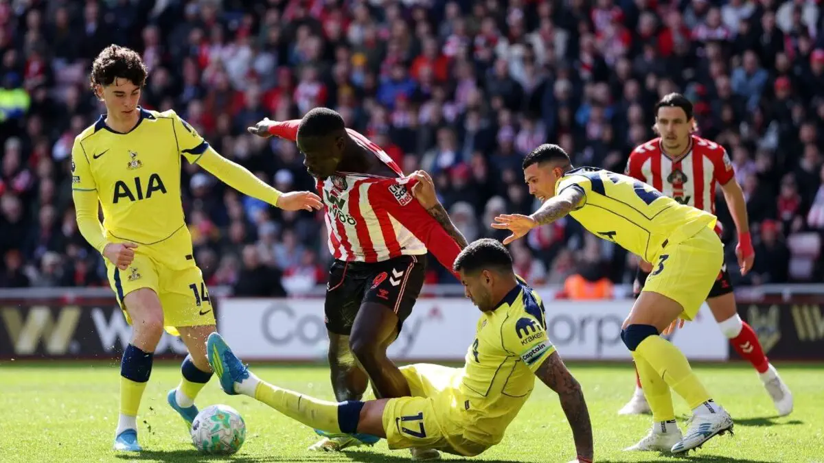 APL. Sanderlend — Tottenhem 1:0 (video sharh)