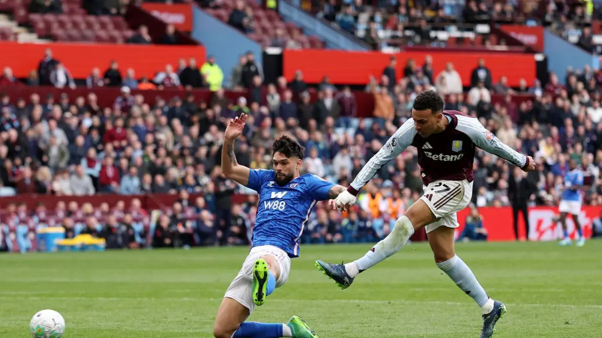 APL. Jami 7 ta gol urilgan bahsda «Aston Villa» «Sanderlend»dan ustun keldi