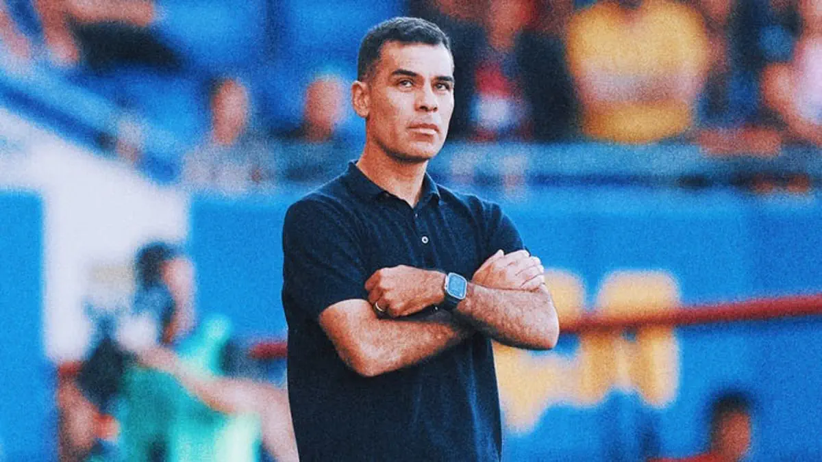«Barselona»ning sobiq futbolchisi JCh-2026'dan keyin Meksika milliy jamoasi bosh murabbiyiga aylanadi 