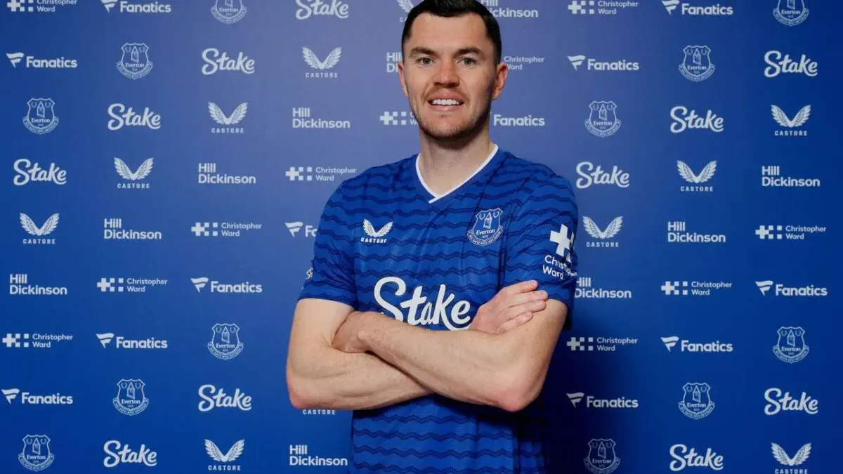 Rasman: «Everton» Maykl Kin bilan shartnomani uzaytirdi