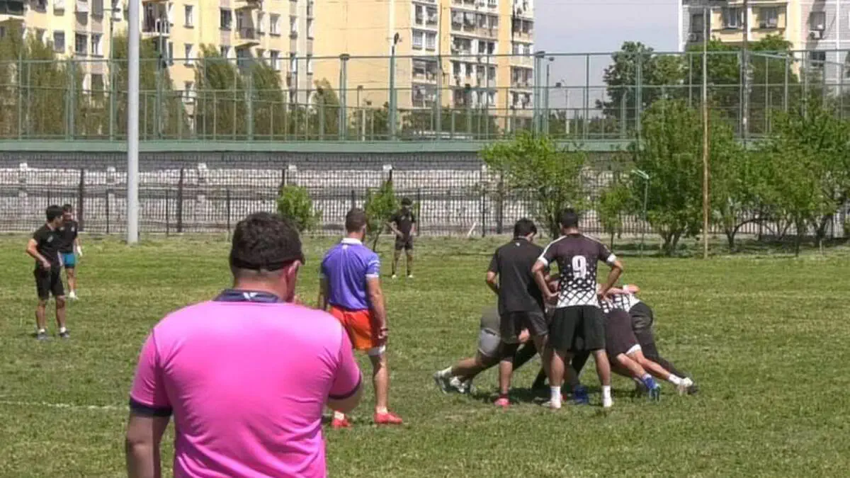 Sergeli tumani sport maktabi stadionida erkaklar va ayollar o‘rtasida bo'lib o'tgan regbi-7 bo‘yicha O‘zbekiston chempionatining I turi yakunlandi.